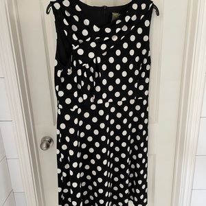 Black and white polka dot Taylor Woman dress